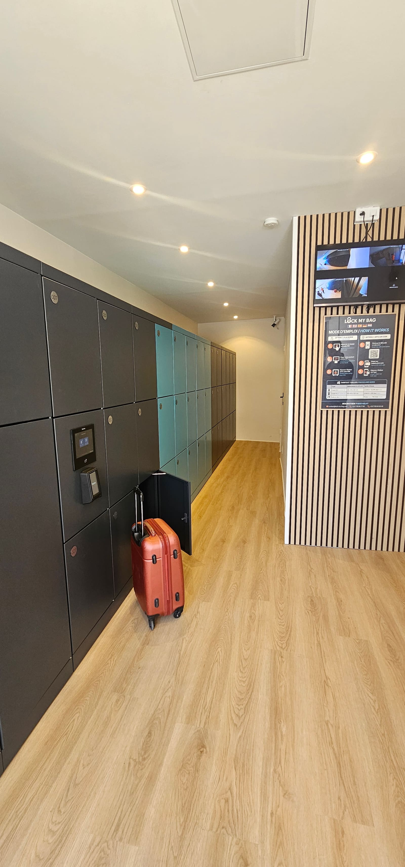 Complete gang met Lock My Bag Rouen-kluisjes en sleutelboxen, 24/7 toegankelijk